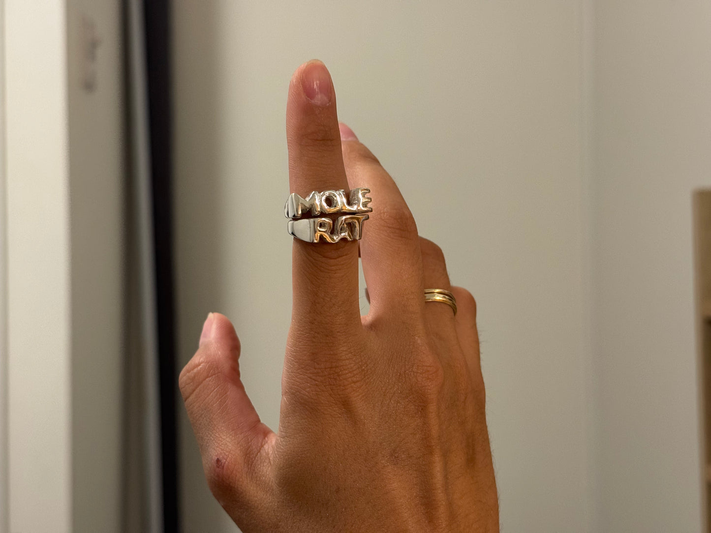 custom name ring